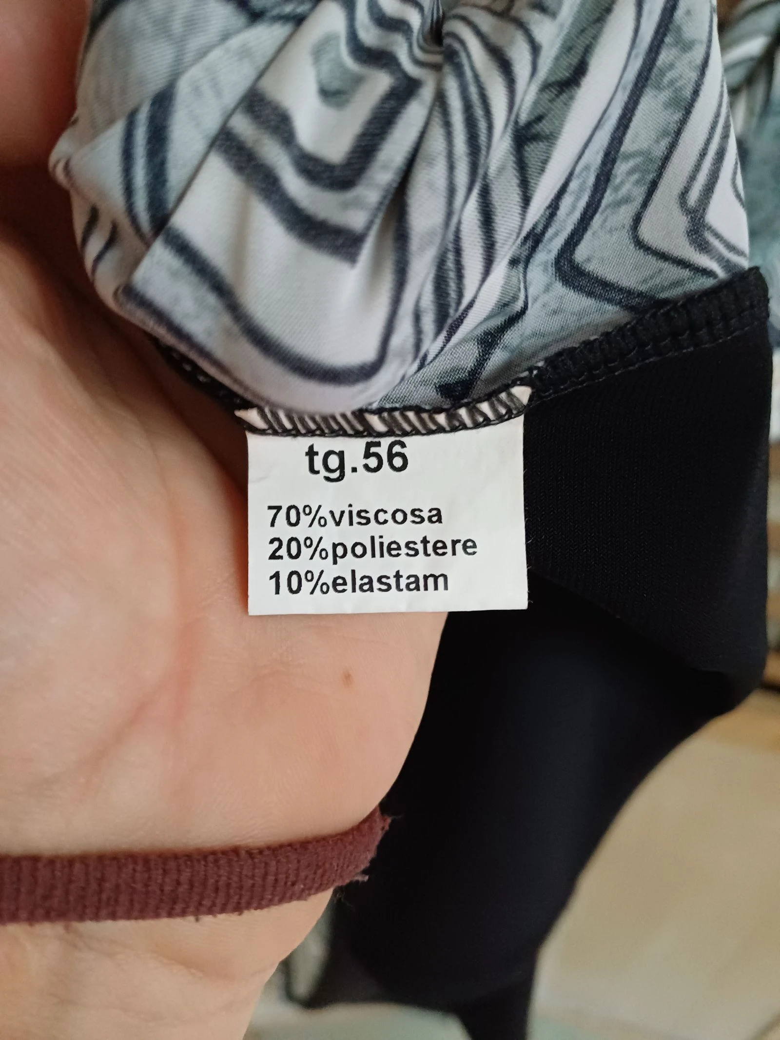 Blusa de mangas curtas com motivos geométricos - 52 Viscose – photo 2